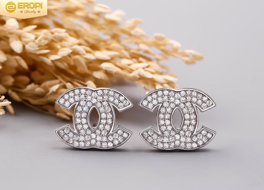 T&ocirc;n vinh vẻ đẹp Việt