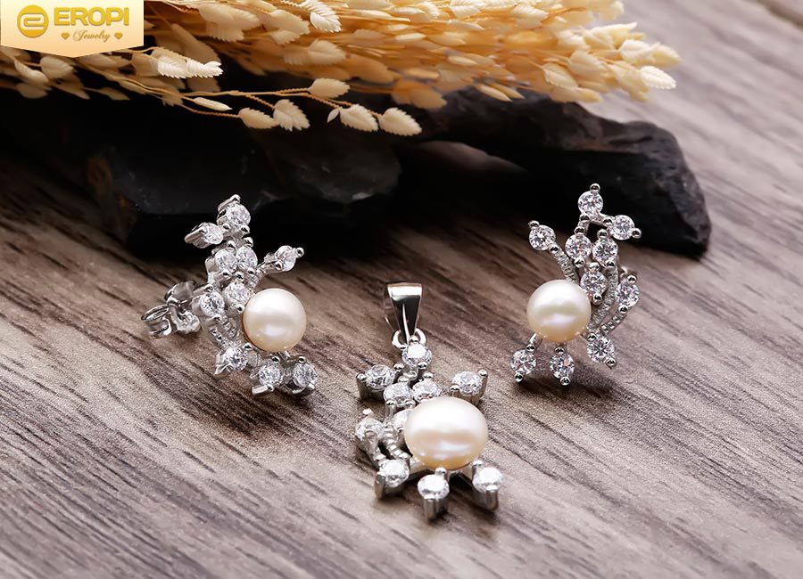 T&ocirc;n vinh vẻ đẹp Việt