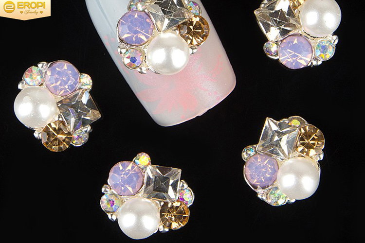 T&ocirc;n vinh vẻ đẹp Việt