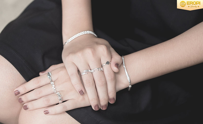 Trang sức bạc mang t&ocirc;ng s&aacute;ng, an to&agrave;n với bất cứ người đeo n&agrave;o.