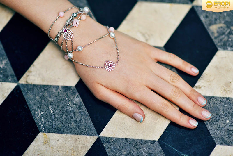 Trang sức ngọc trai c&aacute;ch điệu hiện đại d&agrave;nh cho c&ocirc; n&agrave;ng da n&acirc;u